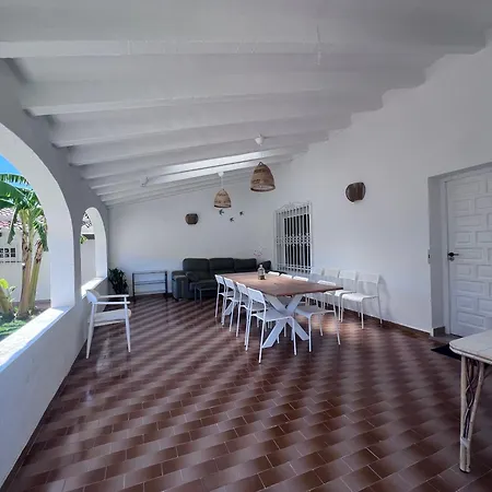 펜션 Joya - Casa En La Playa Con Piscina 데니아