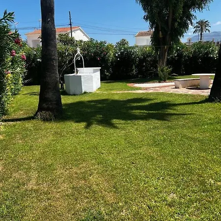 Joya - Casa En La Playa Con Piscina * دينايا