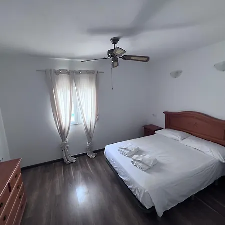 Joya - Casa En La Playa Con Piscina * دينايا